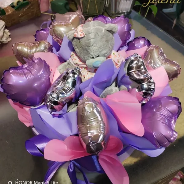 Aranžman od balona i igračke