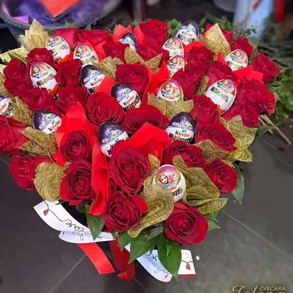 Aranžman - Kinder Surprise sa ružama